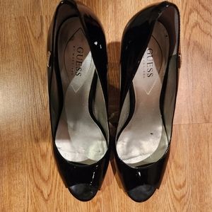 Guess Leather Peeptoe Pump